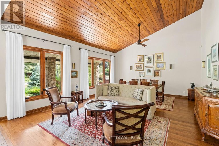 29614401/37-revol-road/merivale-gardens/ottawa/ontario/K2G0B8_6