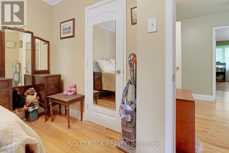 28369981/7725-lawrence-street/vernon/ottawa/ontario/K0A3J0_26