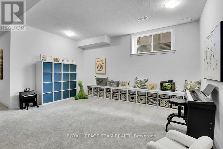 29675449/516-bobolink-ridge/stittsville-south/ottawa/ontario/K2S2N5_28