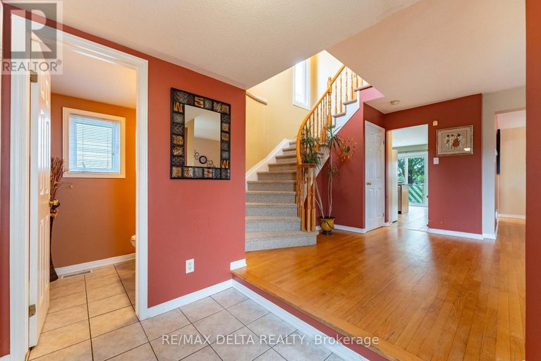 28540257/1610-duplante-avenue/fallingbrookpineridge/ottawa/ontario/K4A4A2_5