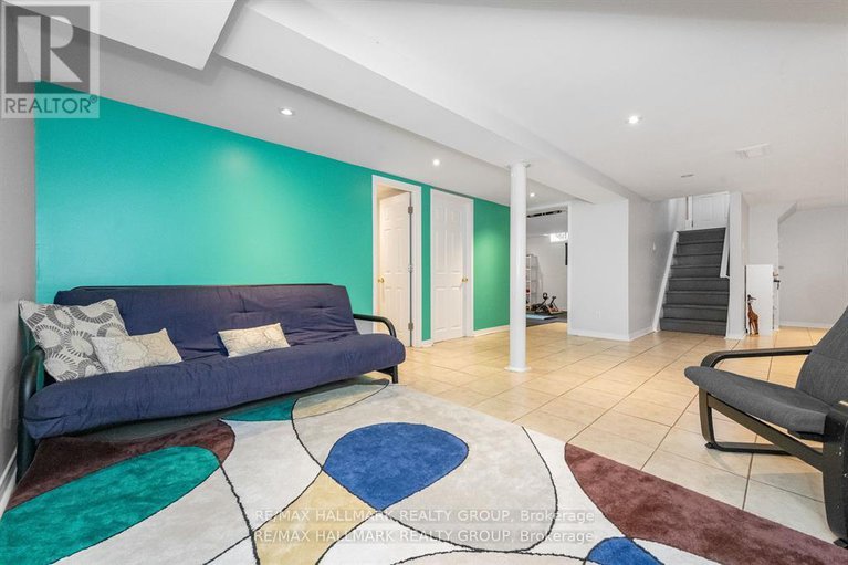 29395719/9-newbury-avenue/borden-farmstewart-farmcarleton-heightsparkwood-hills/ottawa/ontario/K2E6K7_24