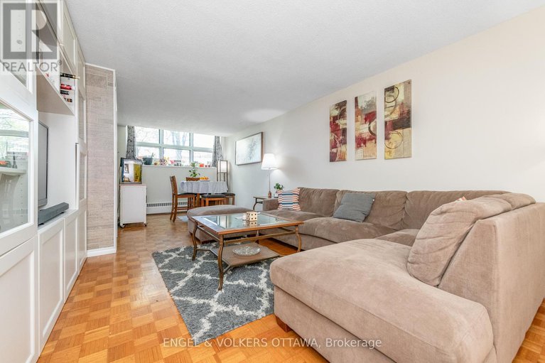28339267/8-1356-meadowlands-drive-e/borden-farmstewart-farmcarleton-heightsparkwood-hills/ottawa/ontario/K2E6K6_6