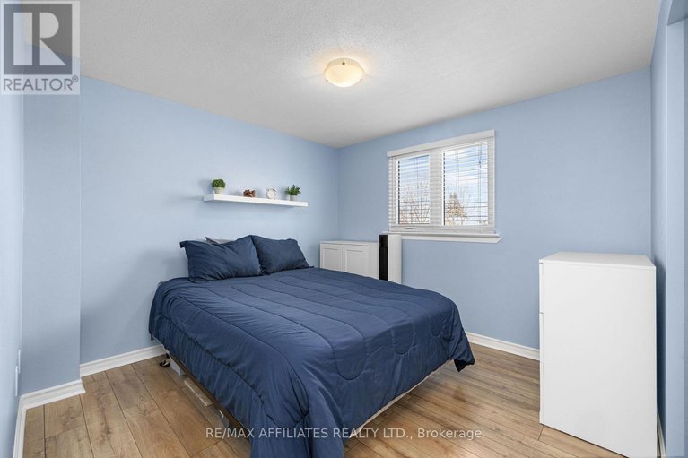 29175531/910-borland-drive/chatelaine-village/ottawa/ontario/K1E1X6_29