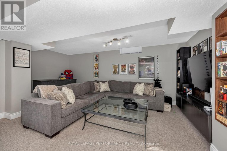 29378492/81-saddle-crescent/hunt-club-park/ottawa/ontario/K1G5L3_38