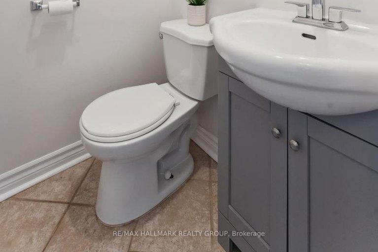 28383453/322-booth-street/west-centre-town/ottawa/ontario/K1R7K2_20