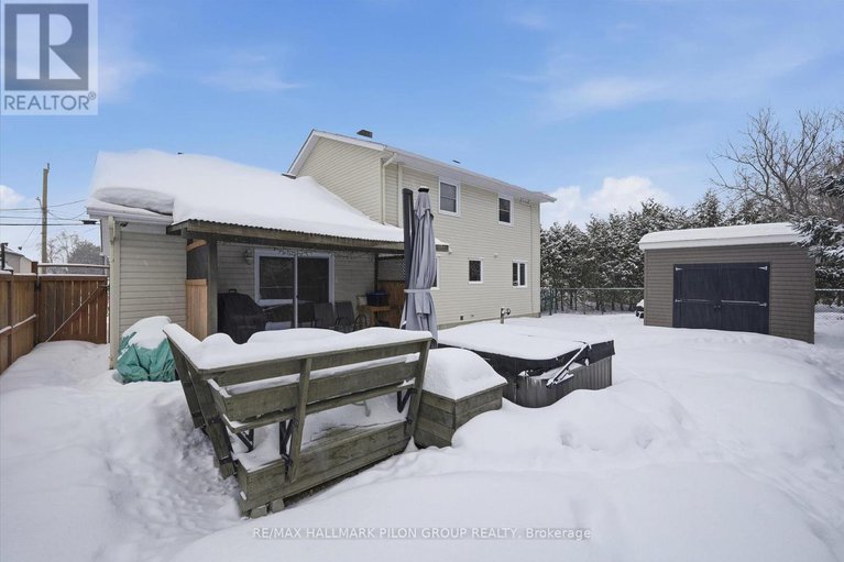 29408731/1326-dussere-street/convent-glen-south/ottawa/ontario/K1C1P4_29