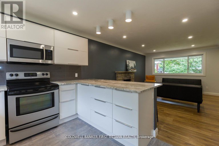 28574772/34-westwood-drive/meadowlandscrestview/ottawa/ontario/K2G2X1_28