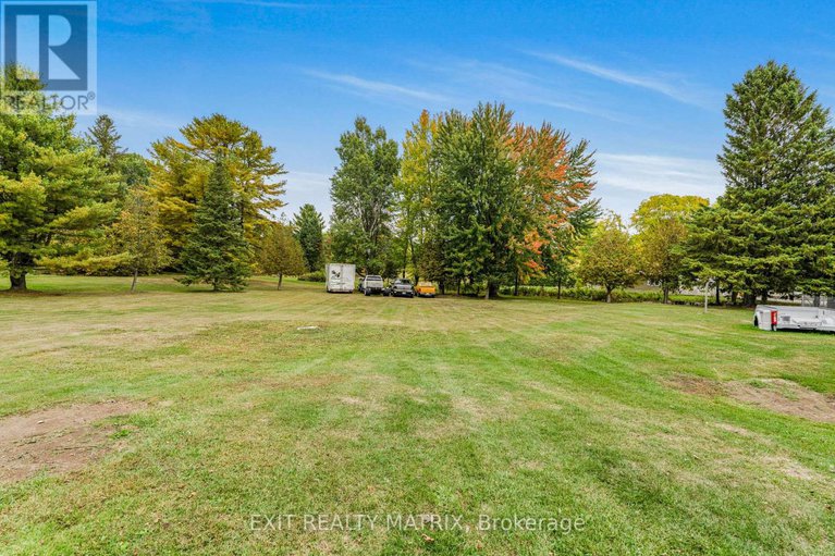 28913280/1895-clark-road/clarencerockland-twp/clarence-rockland/ontario/K4K1K7_29