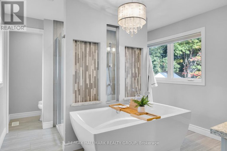 28989053/118-queensline-drive/bruce-farmgraham-parkqualicumbellands/ottawa/ontario/K2H7J5_25