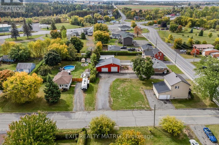 28923797/323-longueuil-street/lorignal/champlain/ontario/K0B1K0_32
