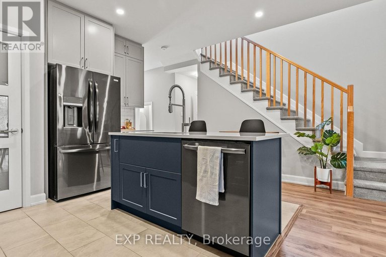 29648465/419-clubtail-private/blossom-parkkemp-parkfindlay-creek/ottawa/ontario/K1X0M9_15