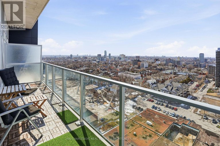 29667904/1701-255-bay-street/ottawa-centre/ottawa/ontario/K1R0C5_16