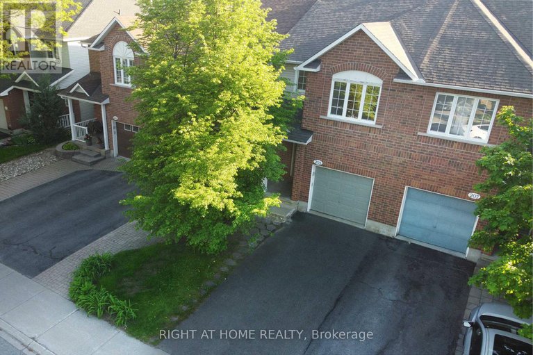 28391369/205-gray-crescent/beaverbrook/ottawa/ontario/K2K3L8_2
