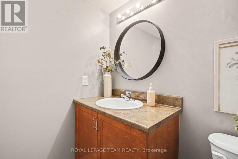 29612593/175-scout-street/central-park/ottawa/ontario/K2C4E2_17