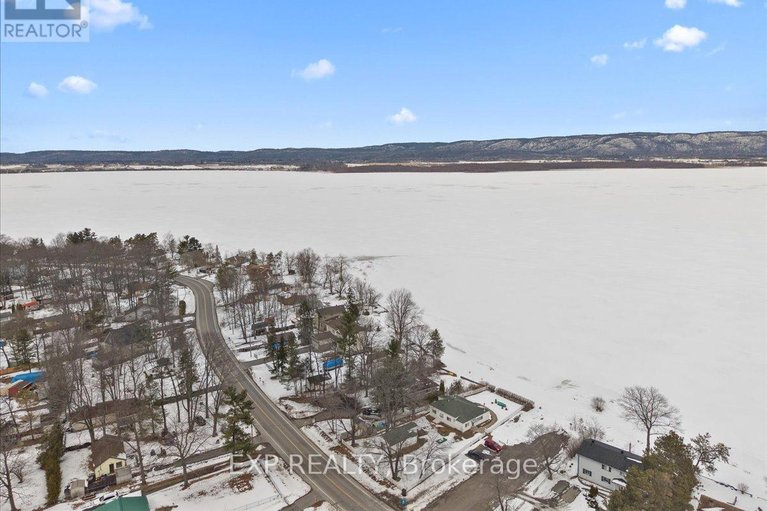 29524243/488-bayview-drive/constance-bay/ottawa/ontario/K0A3M0_32