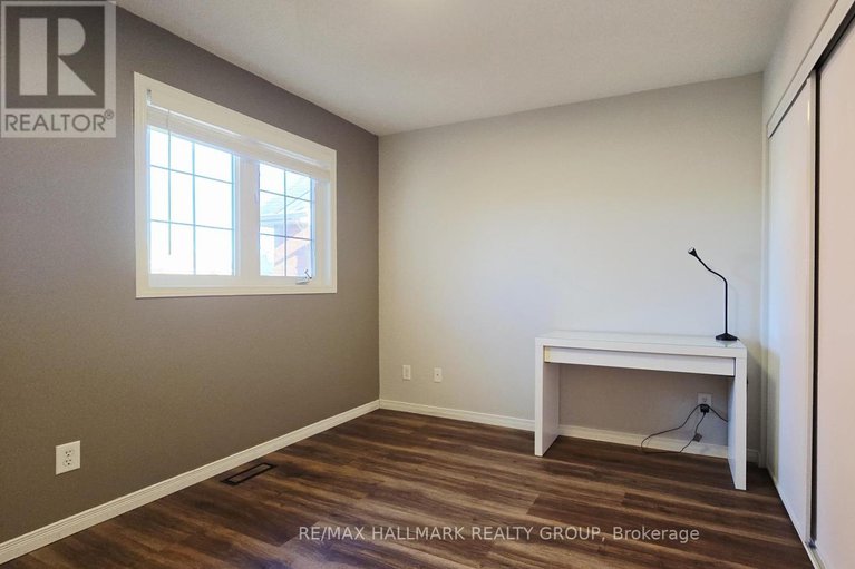 29047464/992-klondike-road/morgans-grantsouth-march/ottawa/ontario/K2K0C3_20