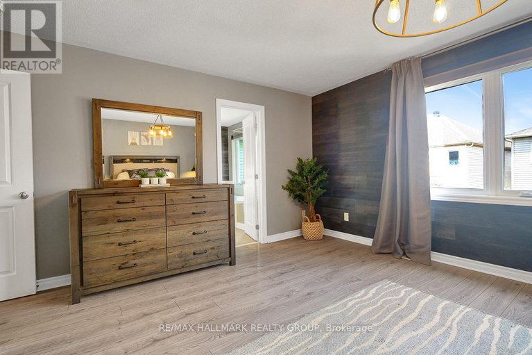 28597644/78-russet-terrace/half-moon-bay/ottawa/ontario/K2J6E8_30