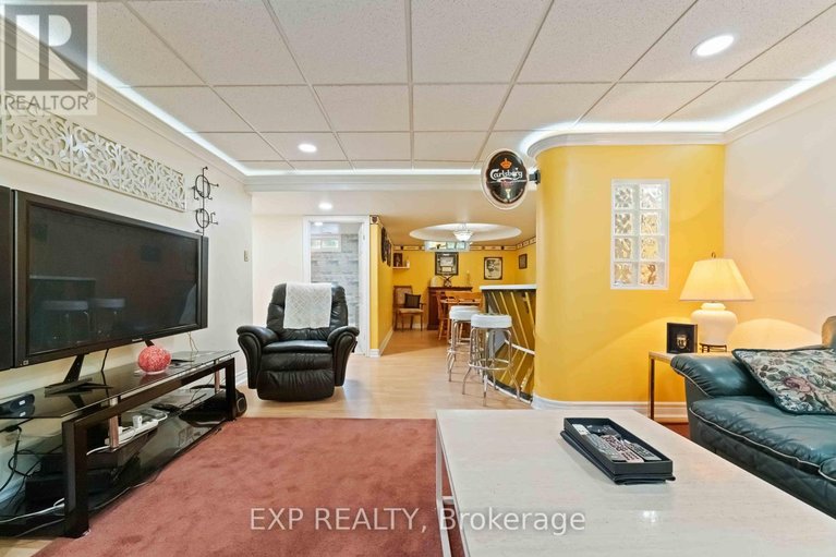 29620058/16-evelyn-street/stittsville-south/ottawa/ontario/K2S1M9_18