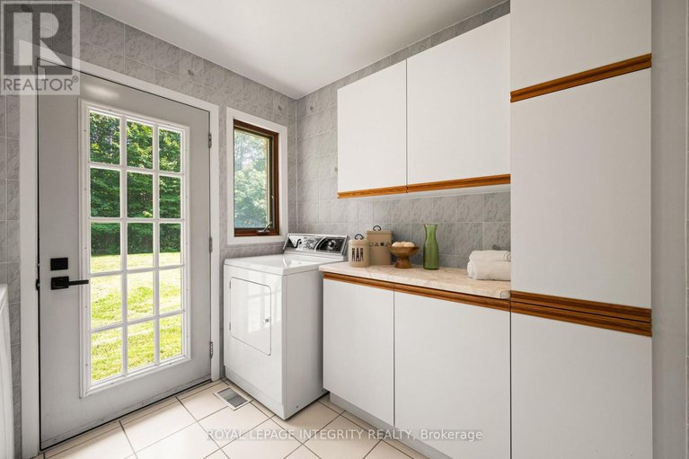 28625169/108-margaret-anne-drive/huntley-ward-south-east/ottawa/ontario/K0A1L0_23