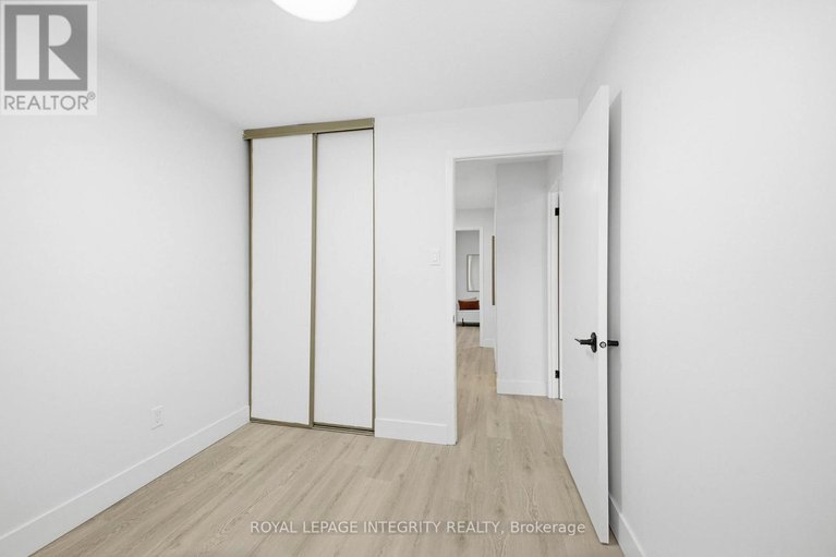 29285913/6-7868-jeanne-darc-boulevard-n/convent-glen-north/ottawa/ontario/K1C2E9_27