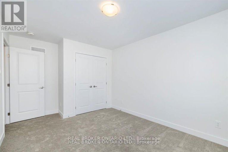 29518689/213-bristol-crescent/kemptville/north-grenville/ontario/K0G1J0_34