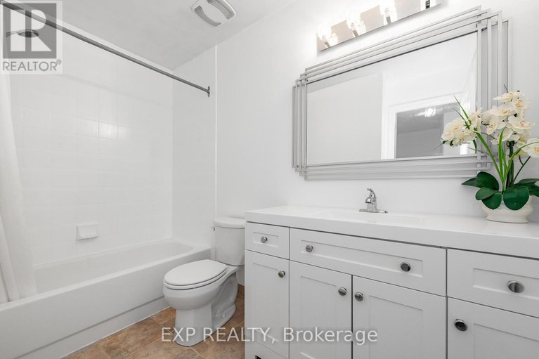 28786280/629-brome-crescent/fallingbrookridgemount/ottawa/ontario/K4A1T9_31