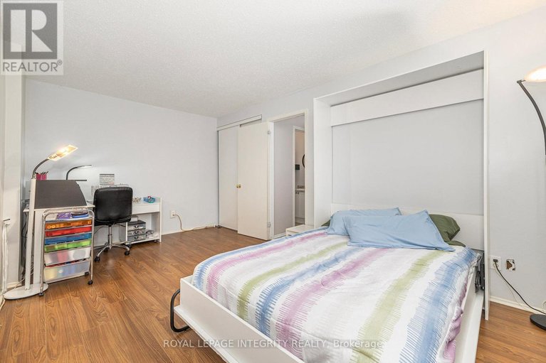 29543637/142-salter-crescent/beaverbrook/ottawa/ontario/K2K1Y8_29