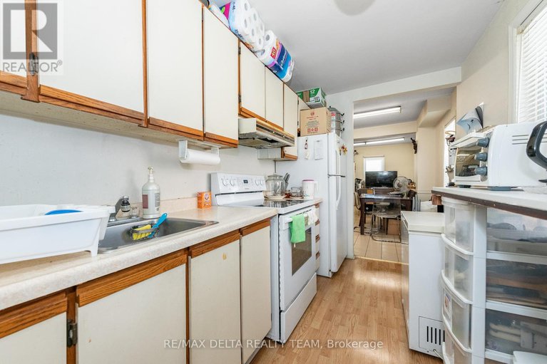 28647834/437-439-booth-street/west-centre-town/ottawa/ontario/K1R7K8_11