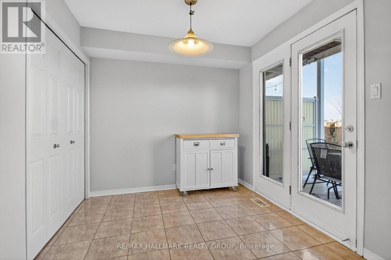 29179418/104-1512-walkley-road/heron-gateindustrial-park/ottawa/ontario/K1V2G5_12