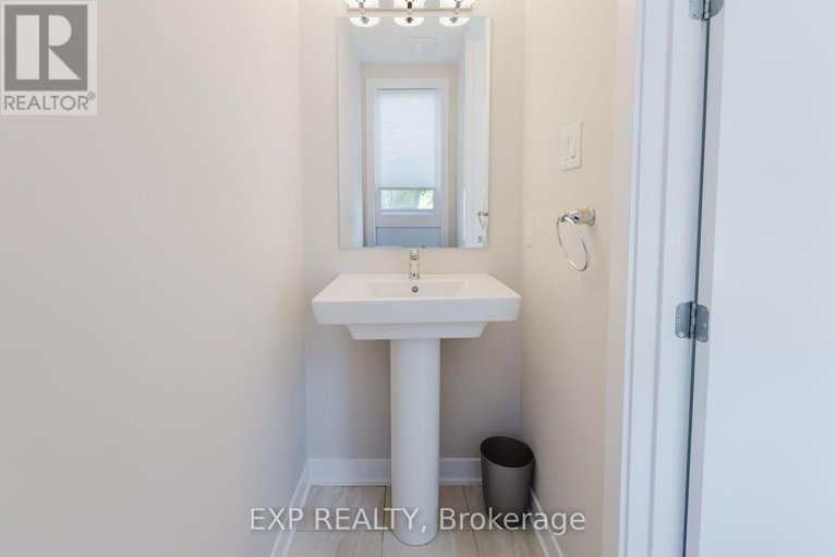 28468879/438-epoch-street/half-moon-bay/ottawa/ontario/K2J6X7_8