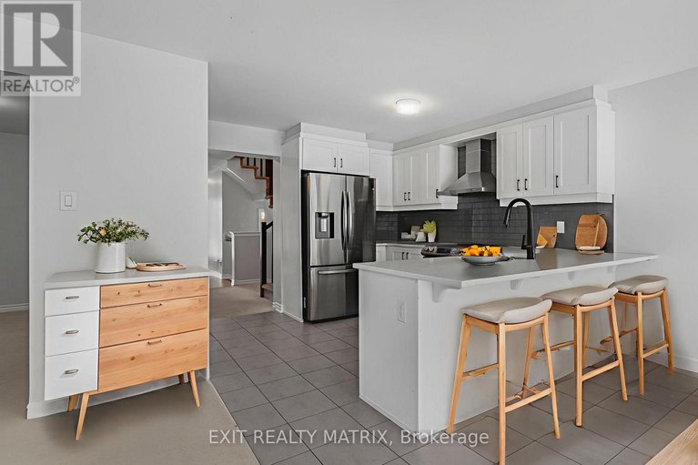 29254441/839-henslows-circle/avalon-west/ottawa/ontario/K4A5H7_13