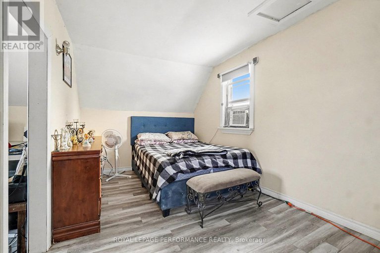 29233003/1069-alma-street/town-of-rockland/clarence-rockland/ontario/K4K1E4_13