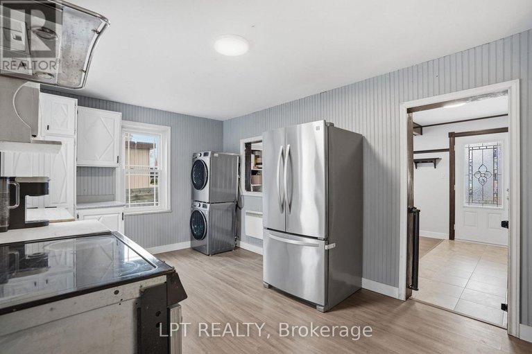 29572535/46-mill-street/vankleek-hill/champlain/ontario/K0B1R0_11