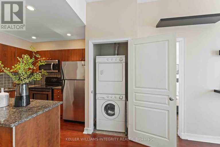 28316259/1206-200-besserer-street/sandy-hill/ottawa/ontario/K1N0A7_9