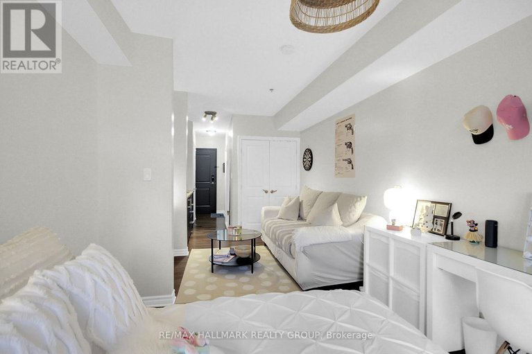 28092683/205-429-kent-street/ottawa-centre/ottawa/ontario/K2P1B5_17