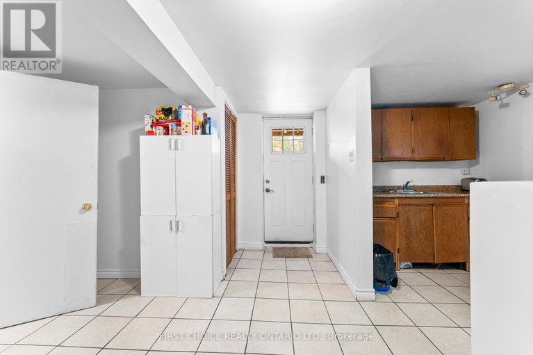 28507274/96-constance-lake-road/kanata-north-east/ottawa/ontario/K2K1X7_18