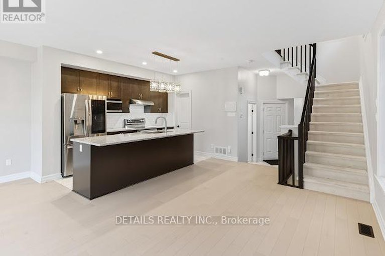 28683868/690-vivera-place/fringewood/ottawa/ontario/K2S2N1_10
