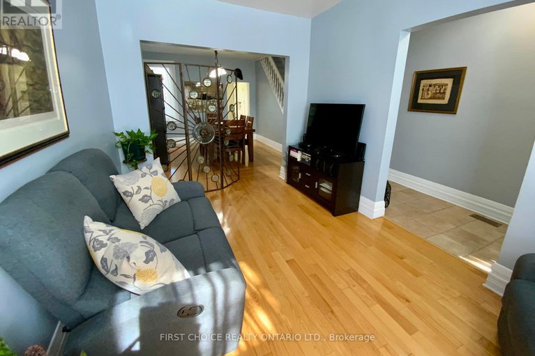 27992529/245-york-street/lower-town/ottawa/ontario/K1N5T9_6