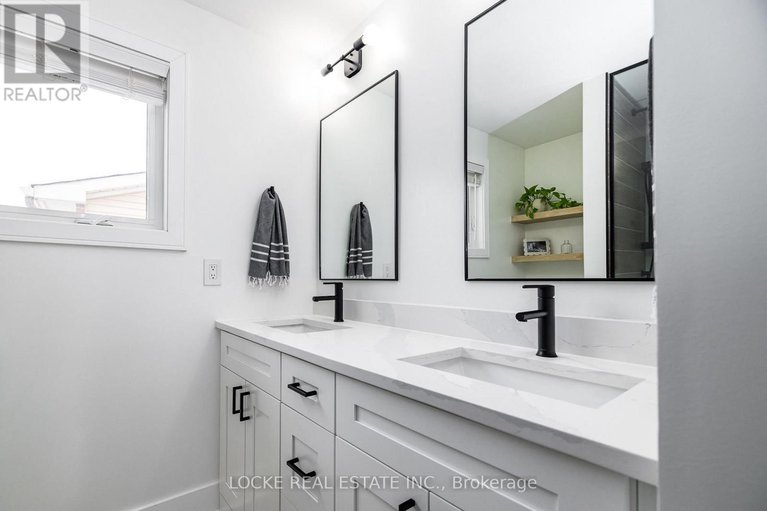 29371448/6066-ridgelea-place/chapel-hill/ottawa/ontario/K1C5P8_25