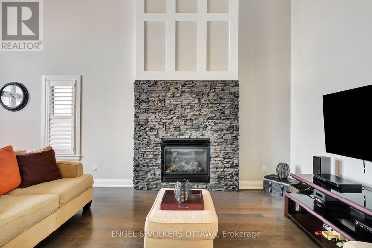 28893468/304-colmar-street/embrun/russell/ontario/K0A1W0_6