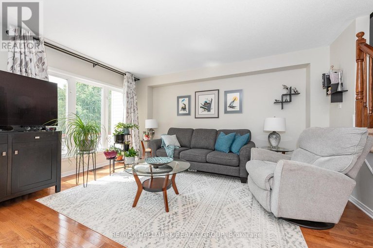 28749902/261-parkrose-private/chatelaine-village/ottawa/ontario/K4A0N8_6