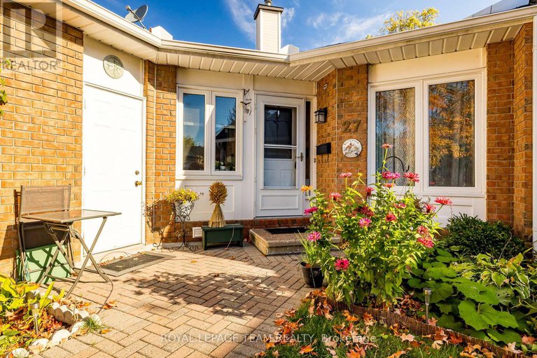 29288640/14-27-pine-needles-court/stittsville-central/ottawa/ontario/K2S1G5_4