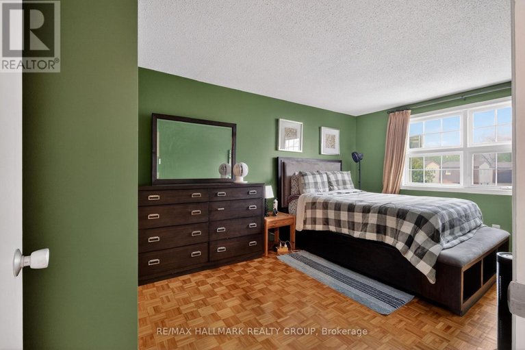 29639215/257-3310-southgate-road/south-keys/ottawa/ontario/K1V8X4_17