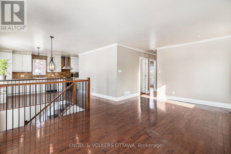 28485145/1095-morin-road/cumberland-estates/ottawa/ontario/K4C1A5_12