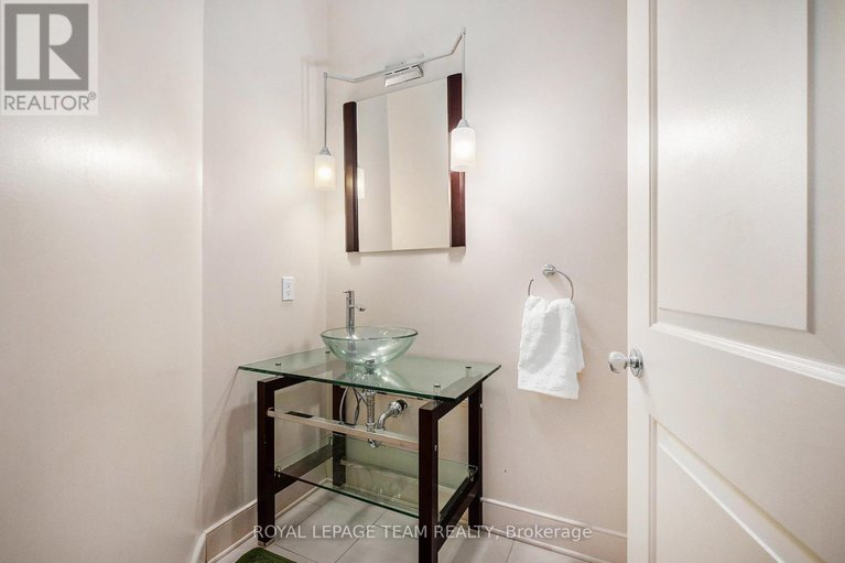 28654563/5386-mansel-crescent/manotick-village-manotick-estates/ottawa/ontario/K4M1L3_14