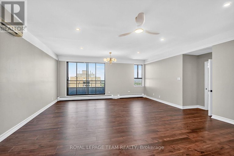28946102/25092510-515-st-laurent-boulevard/viscount-alexander-park/ottawa/ontario/K1K3X5_16