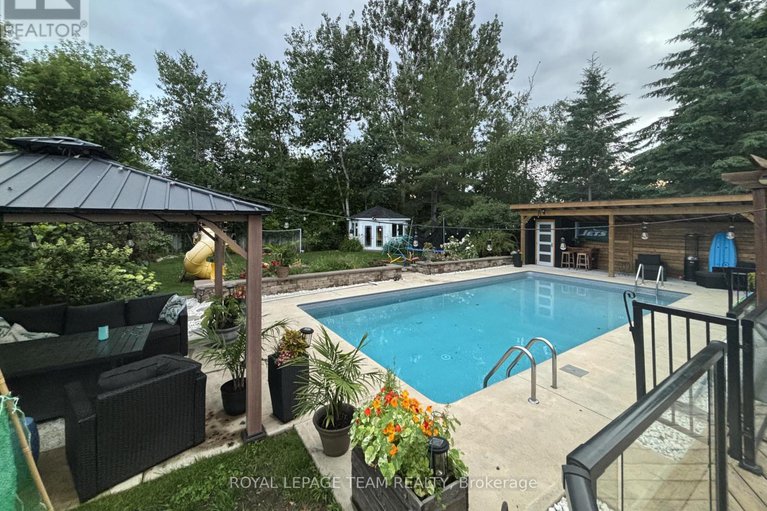 29398267/6-stroughton-crescent/munster/ottawa/ontario/K0A3P0_2