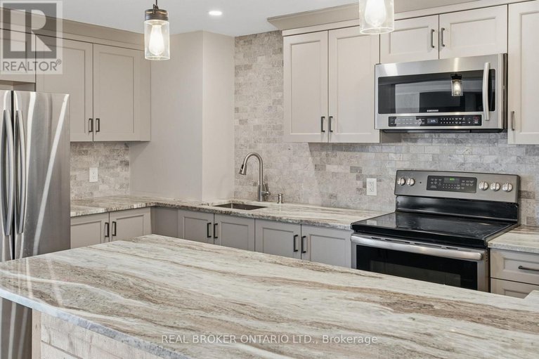 29394655/1391-sutherland-drive/manotick-south-to-roger-stevens/ottawa/ontario/K4M1B3_37