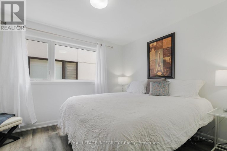 29648108/2722-draper-avenue/redwood-park/ottawa/ontario/K2H0C4_31