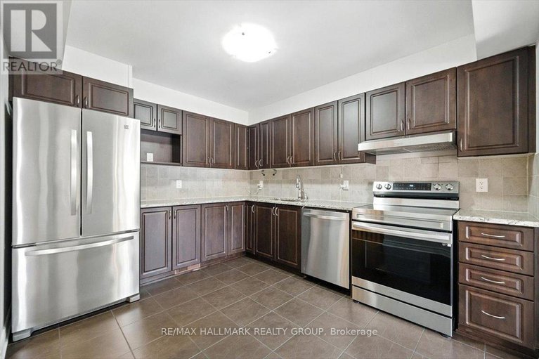28627061/226-gerry-lalonde-drive/avalon-west/ottawa/ontario/K4A0W6_7